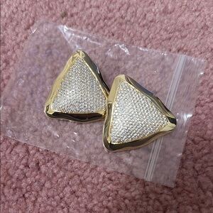 Elegant Gold Triangle Earrings - Arvino